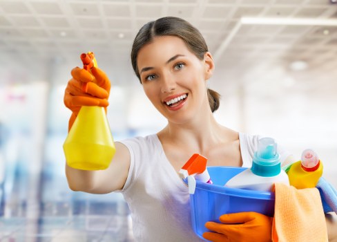 Professional curtain cleaning service for a Swisscottage home interior